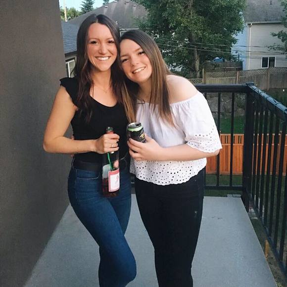 Meet your Posher, Hayley - Picture 1 of 1